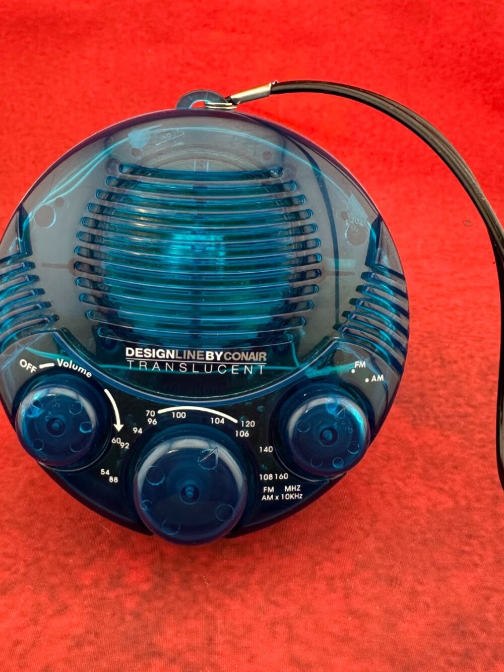 VINTAGE DESIGNLINE by CONAIR TRANSLUCENT BLUE SHOWER RADIO AM/FM USED WORKS